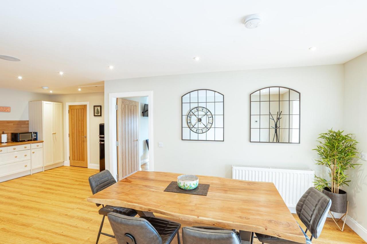 Sparrowhawk Cottage With Hot Tub Newton Stewart Extérieur photo