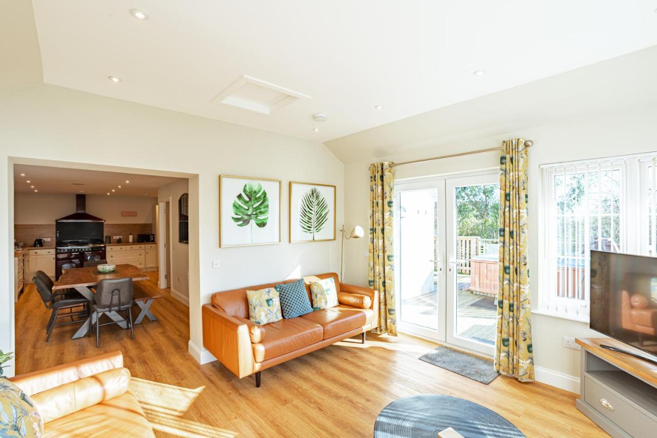 Sparrowhawk Cottage With Hot Tub Newton Stewart Extérieur photo